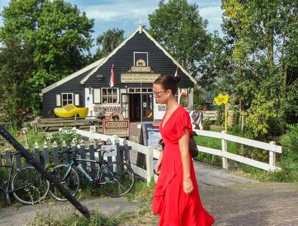 Lady in Red