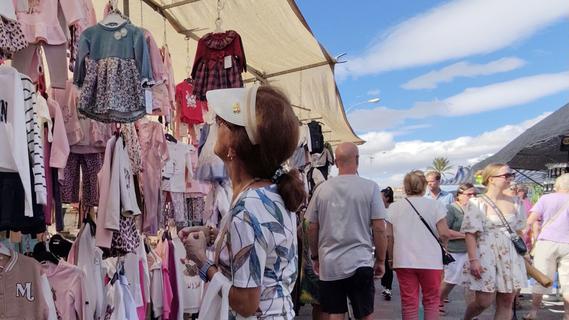 Street market 01