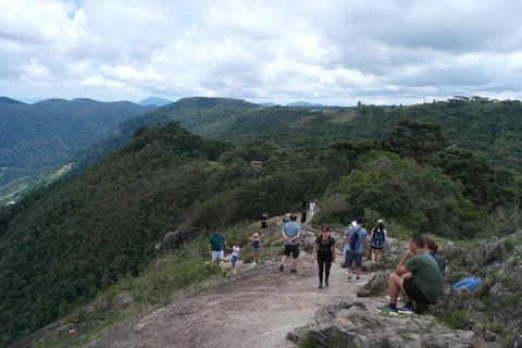 Resting descending Pedra do Bauzhino
