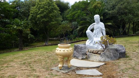 Quan An Buddhist Temple Statue