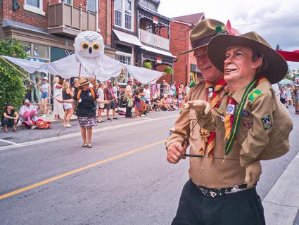 Parade 13