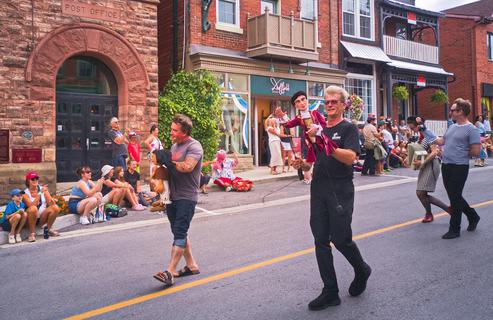 Parade 04