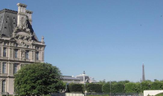 Le Louvre and Eiffel Tower