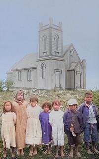 Children in front of Olds St Faiths church, Ohinemutu Rotorua. Circa 1910. (Original title and date unknown)