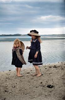 Children at Owaka, 1880-1925, New Zealand